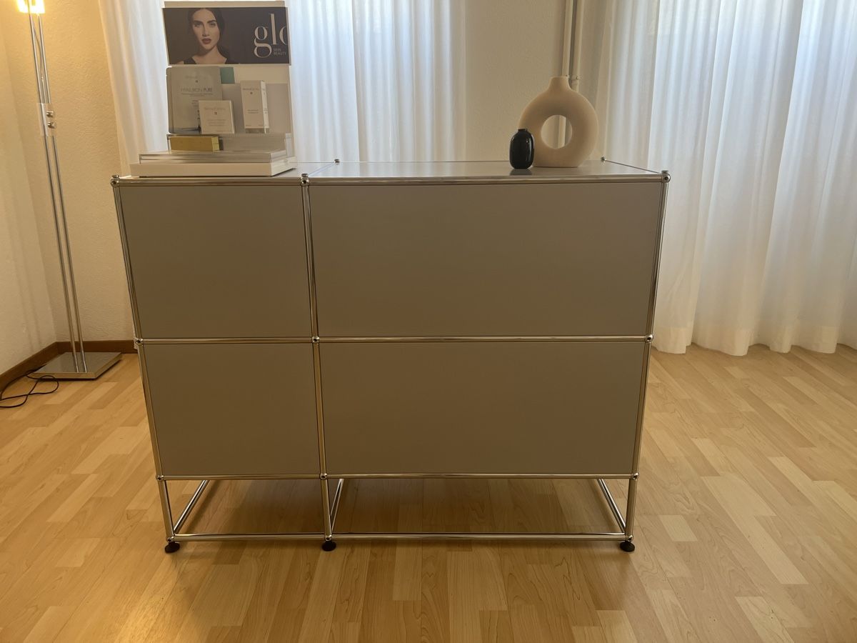 USM Ladenausstattungen & Messebau: USM Haller Theke – Gebraucht aus Stein am Rhein von Josephiina 1