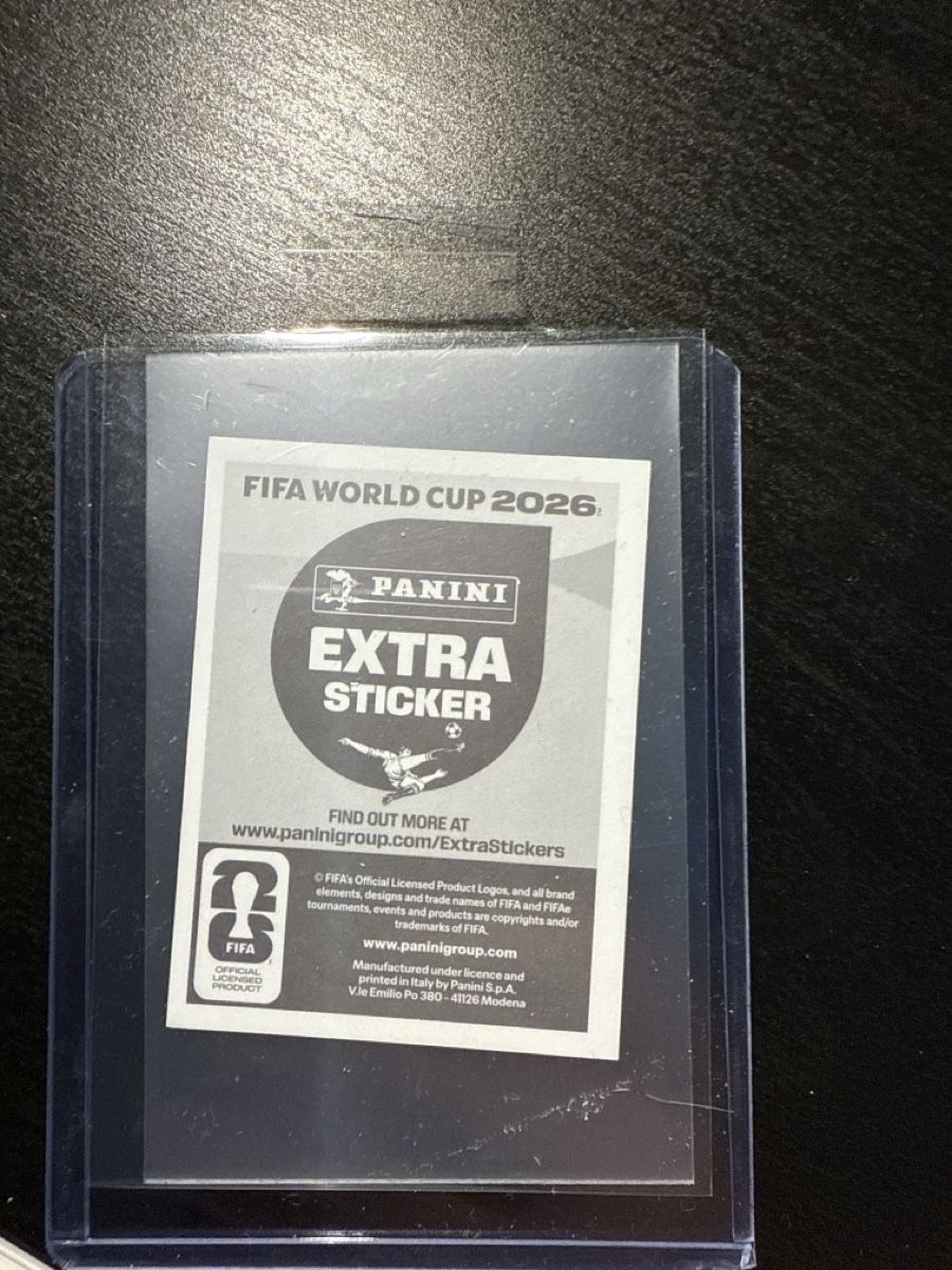 Panini Carte collezionabili: Extra sticker gold Vinicius jr – Nuovo (secondo la descrizione) da Lausanne venduto da art_z92d 1