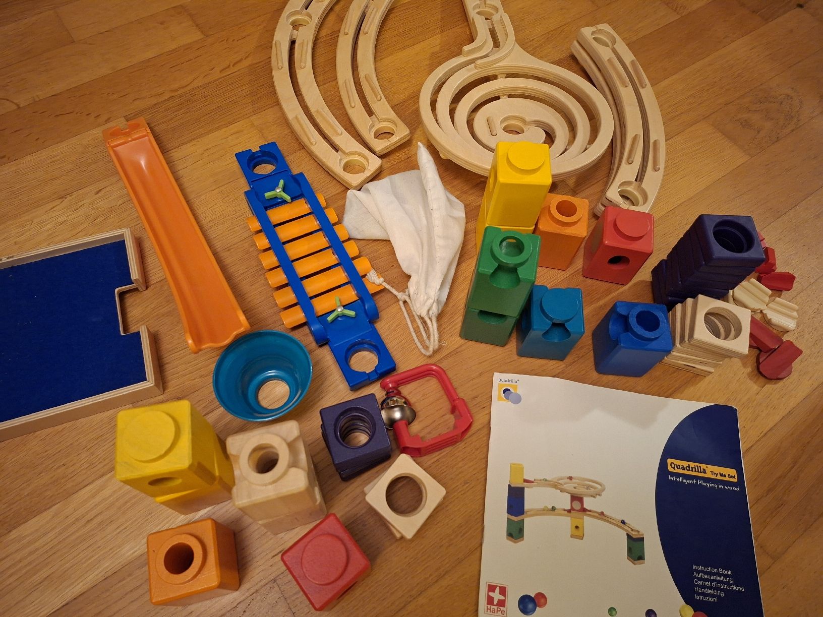 Quadrilla Giocattoli: Hape Quadrilla Kugelbahn – Usato da Hunzenschwil venduto da Fenja6 1