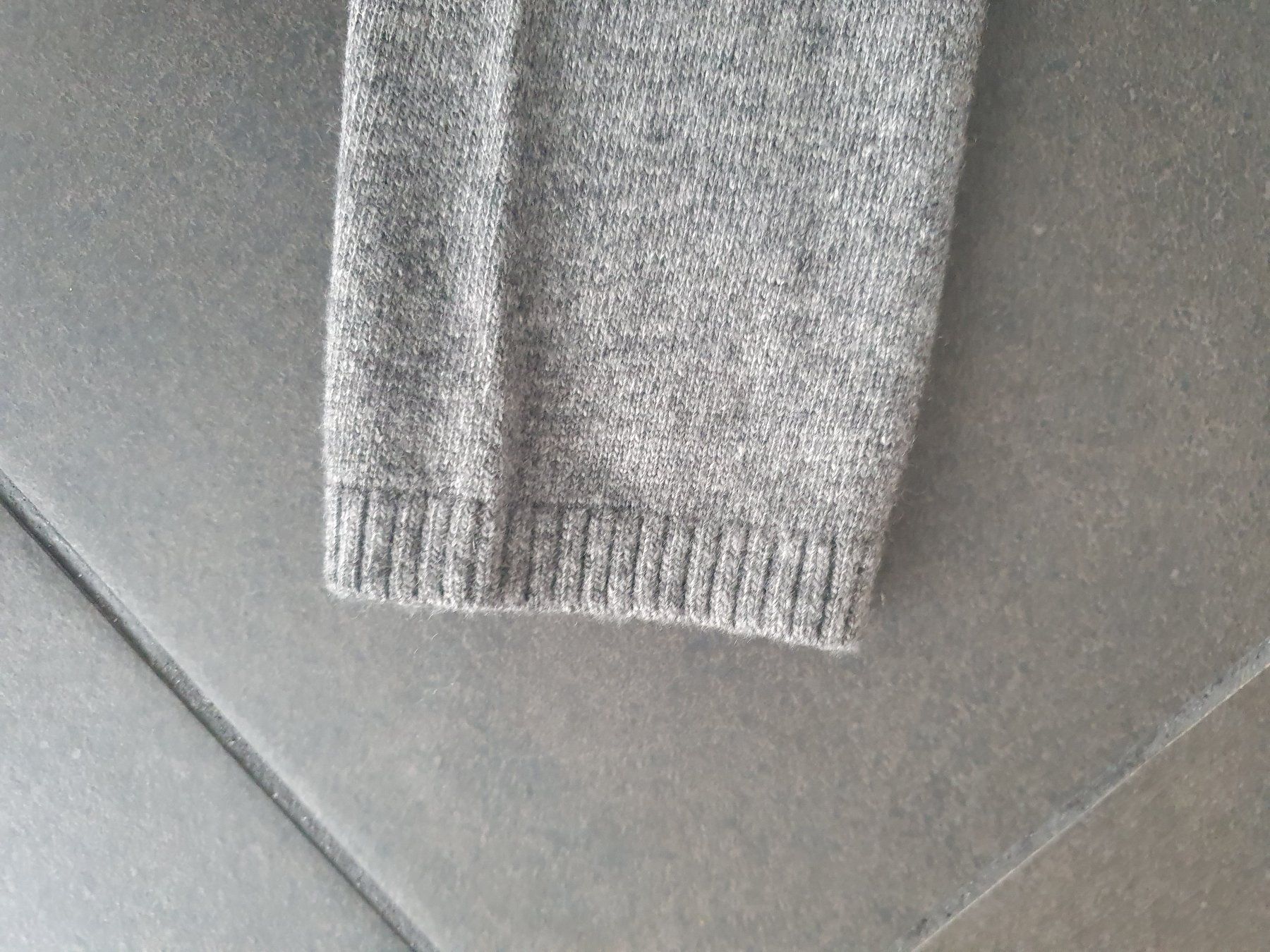 Esprit Pullover & Sweatshirts: ESPRIT Pullover Gr. M * Grau – Gebraucht aus Frick von Baghira84 3