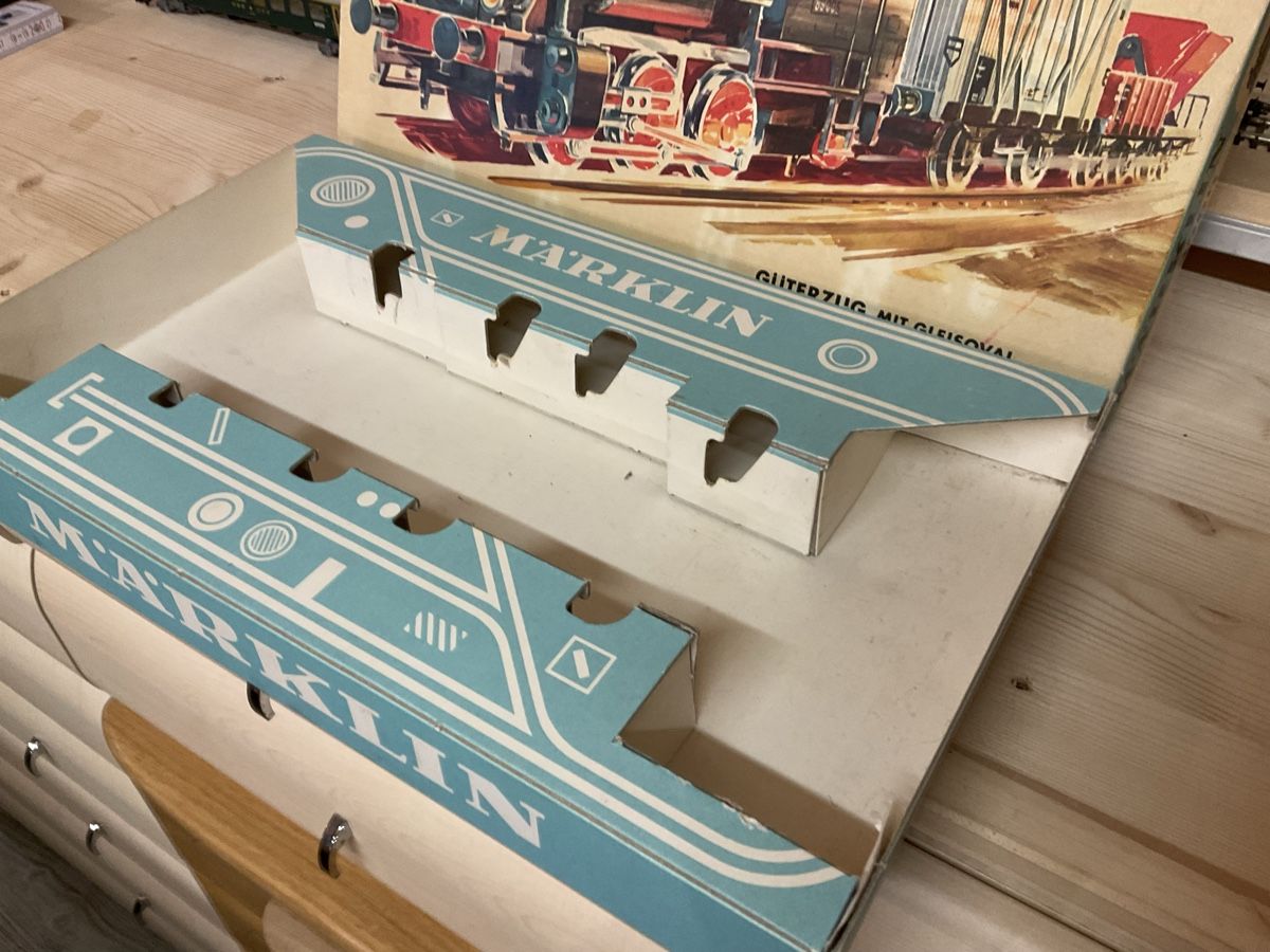 Märklin Modellini di ferrovie: Verpackung  – Usato da Wald ZH venduto da Sbbemilio 2