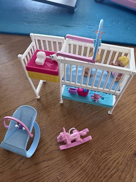 Puppen: Barbie Babyzimmer – Gebraucht aus Abtwil SG von Bila80