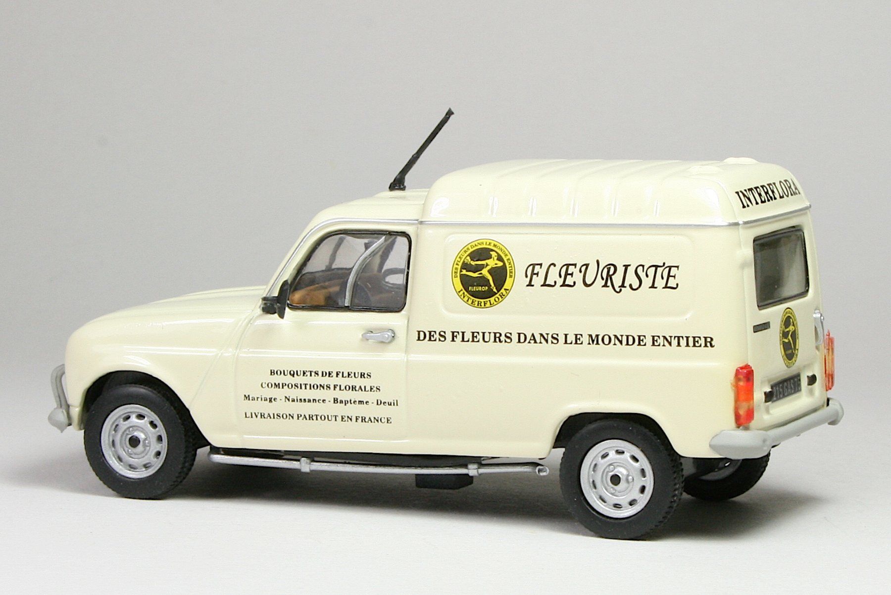 Renault Modellini d'auto: Altaya, Renault 4 F6 Interflora 1986 – Nuovo (secondo la descrizione) da Elsau venduto da Peekay8 8
