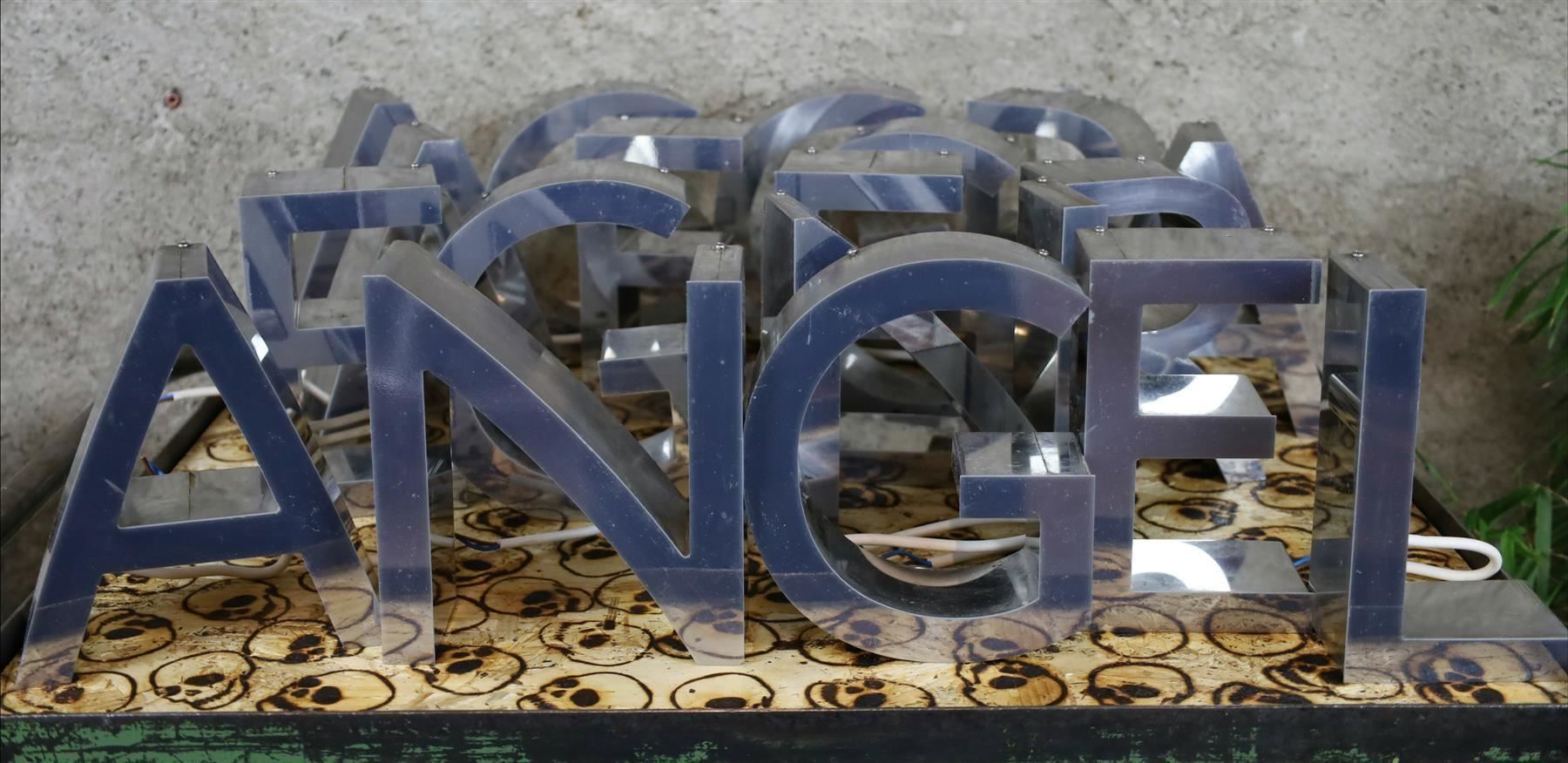 Tutte le decorazioni: Leuchtbuchstaben "ANGER" – Usato da Birrwil venduto da brandschatz_birrwil 1