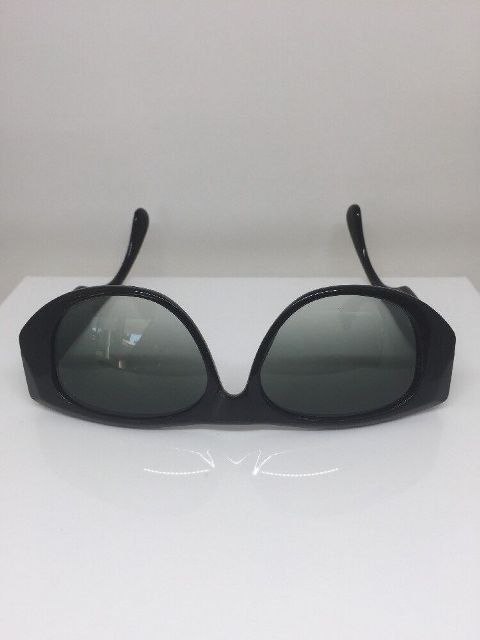 Dior Lunettes & Verres: DIOR Sonnenbrille, schwarz – D'occasion à Stehrenberg par AB-C 6