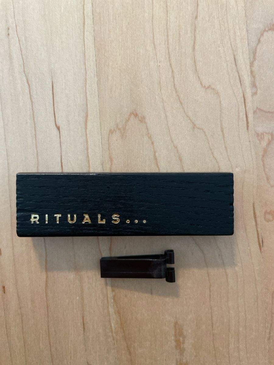 Rituals Spray per ambienti: Rituals Autodufthalterung Neu mit Clips  – Nuovo (secondo la descrizione) da Nänikon venduto da elifxs
