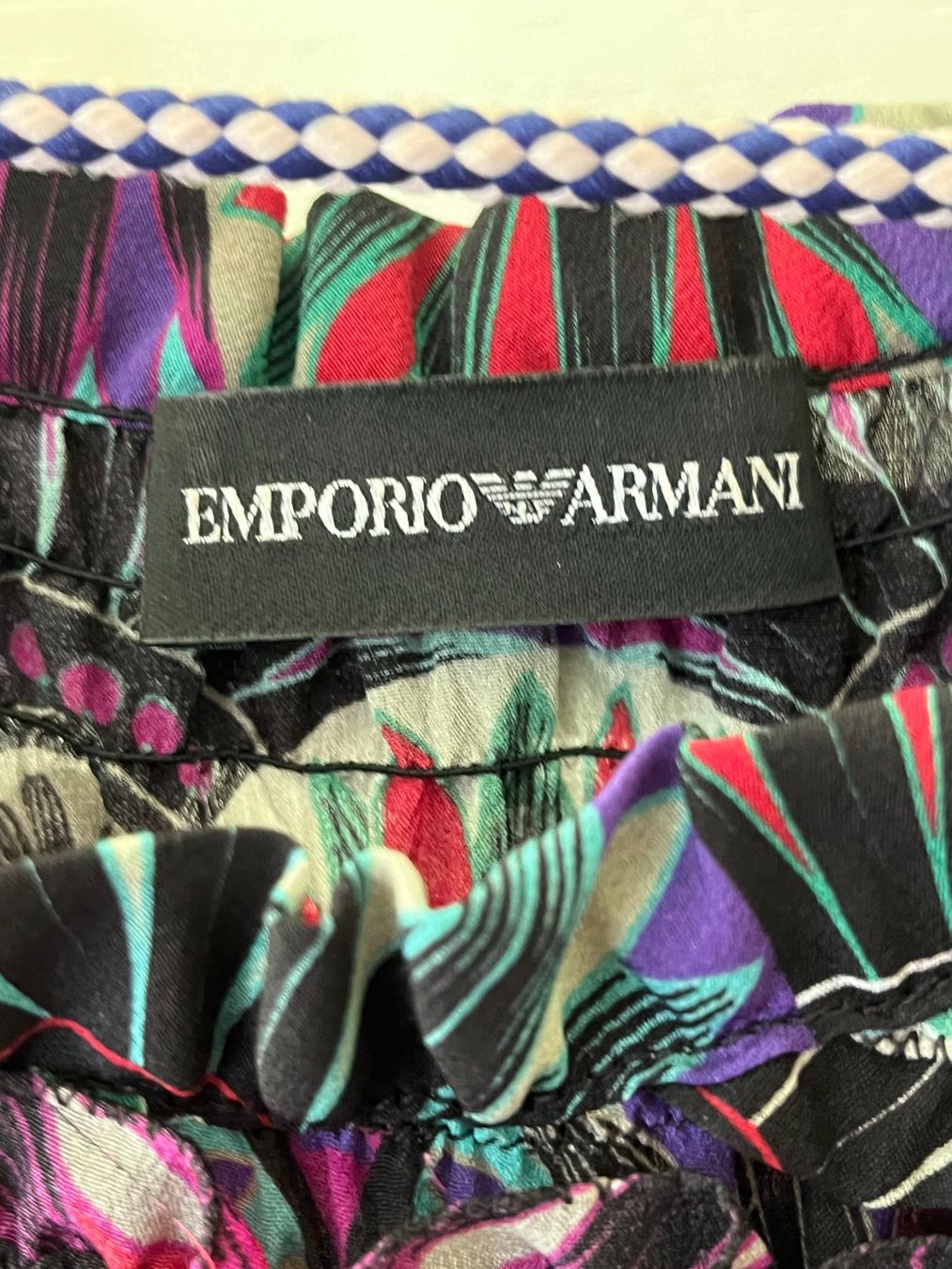 Armani Top: Top von Emporio Armani – Usato da Zürich venduto da 4samsala 1