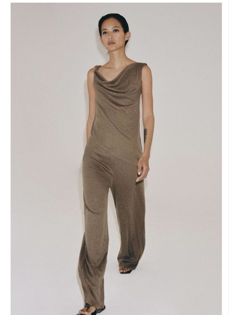 Zara Lotti di vestiti: Set tshirt und pants zara – Nuovo e nell'imballaggio originale da Opfikon venduto da til_t7ww 2