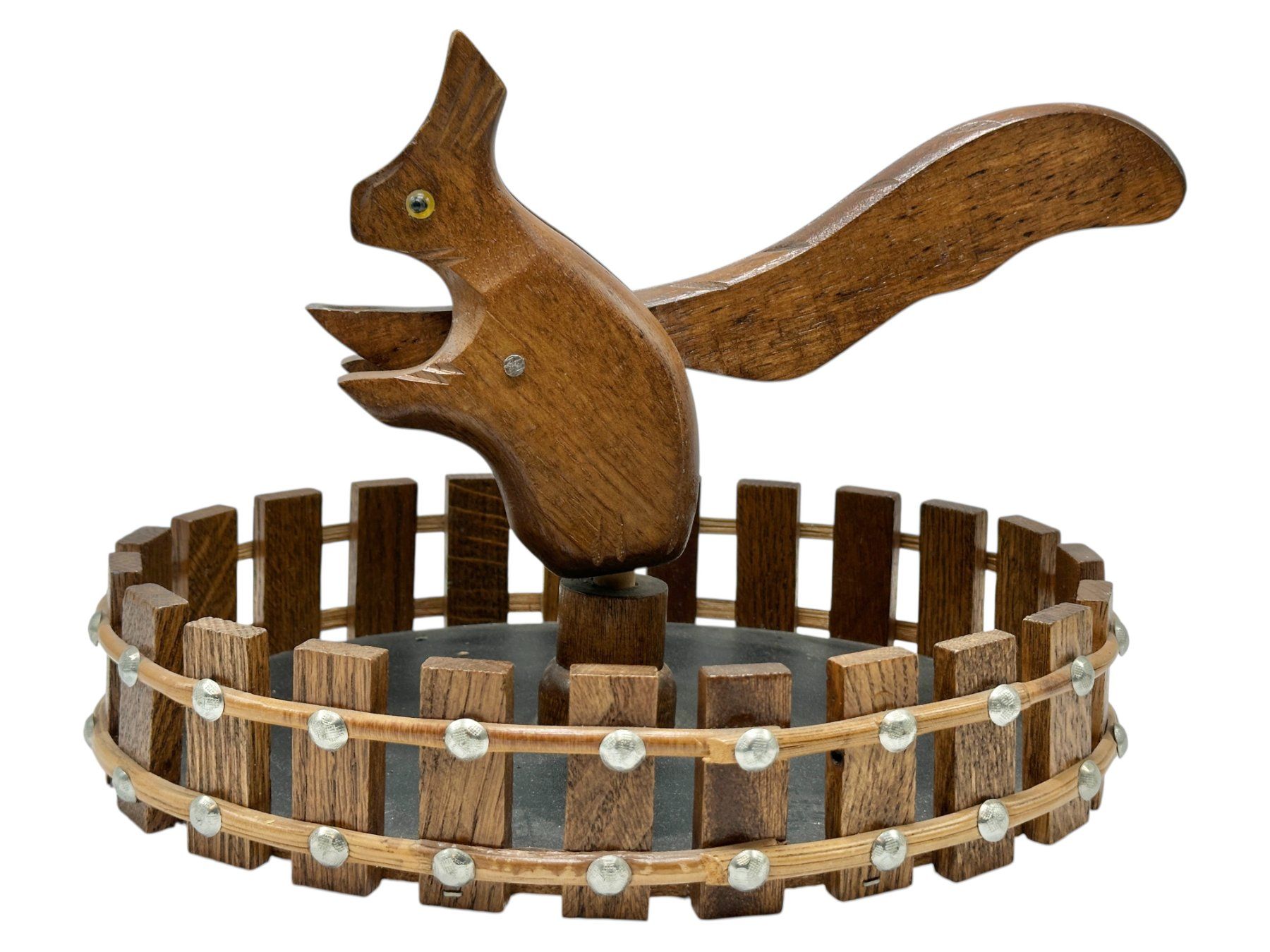 Casse Noisette En Bois Ancien