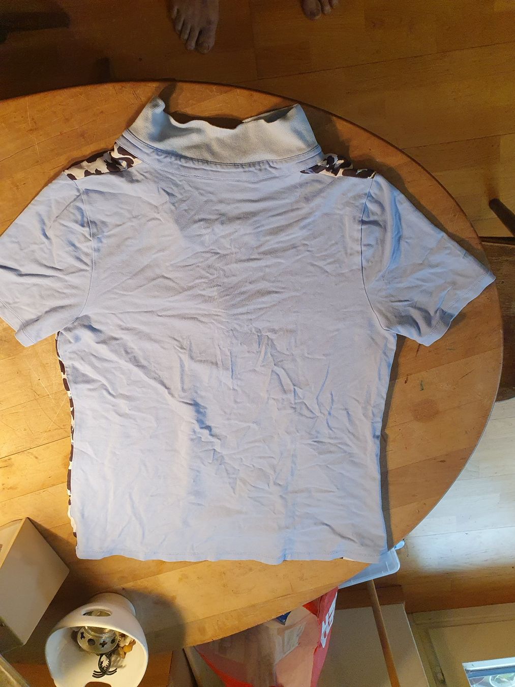 Kleider: arbeits t-shirt damen cassis – Gebraucht aus Zürich von loosebone 2