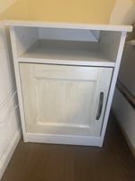 Set of bedside tables (2)