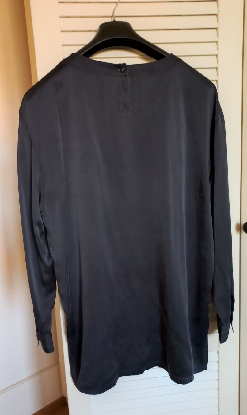 Blusen: Bluse Tunika 100% Seide, Gr. M – Gebraucht aus Bévilard von belkin 1