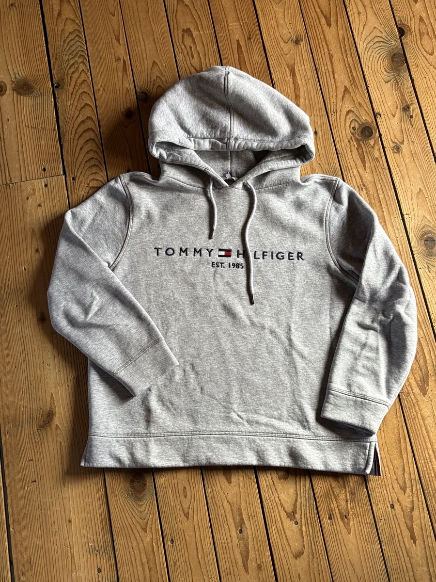 Tommy Hilfiger Pullover & Sweatshirts: Tommy Hilfiger Hoodie – Gebraucht aus Gümligen von lou_zm9f 1