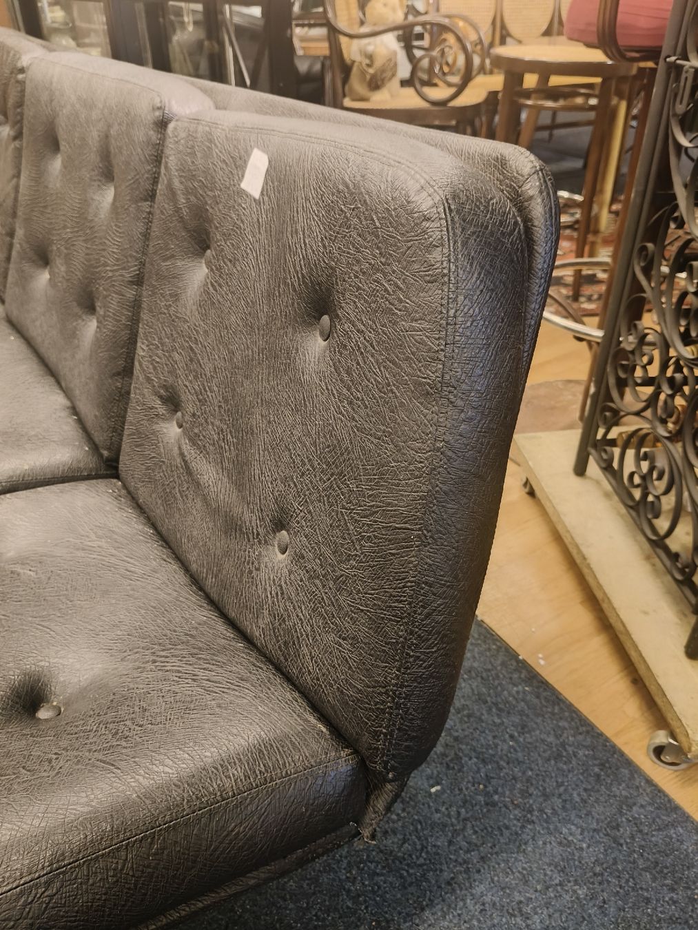 Divani: Mid-Century Modern model "Mila" sofa mit Sessel und Hocker – Usato da Zwingen venduto da inf_2blh 8