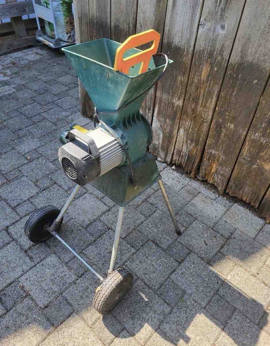 Déchiqueteuse: Gartenhäcksler – D'occasion à Eiken par hipopo