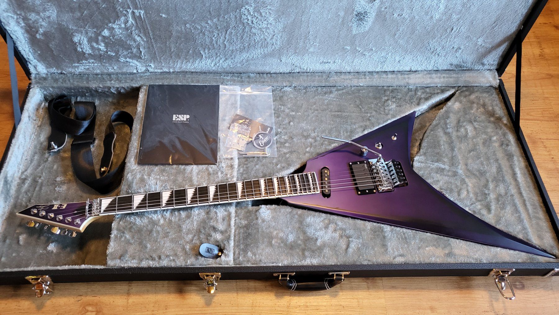 Esp Strumenti musicali: ESP E-II Alexi Ripped mit Koffer und COA – Usato da Meiringen venduto da chz_8msm 3