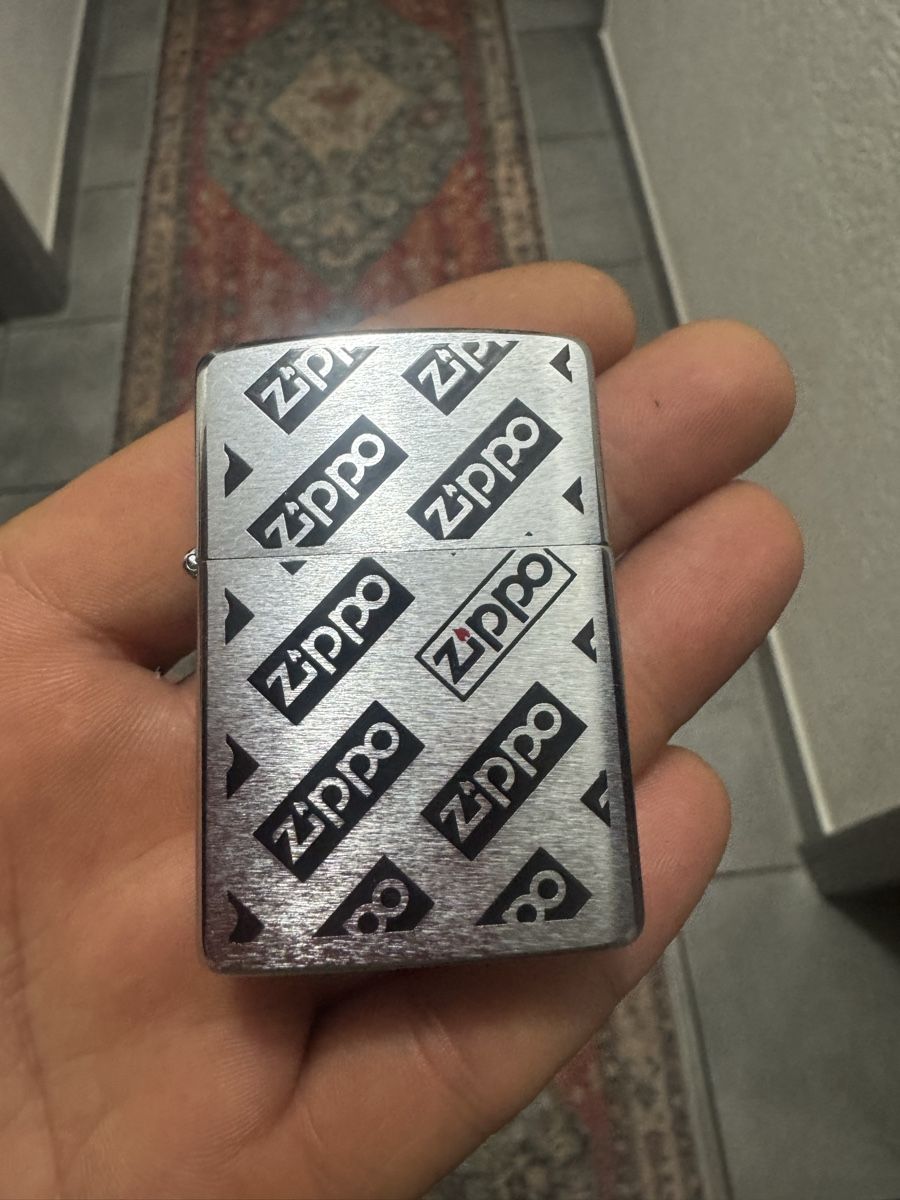 Zippo Feuerzeuge: Zippo Lighter Silver Pattern Good Condition – Gebraucht aus Gerlafingen von naj_vj8s 1