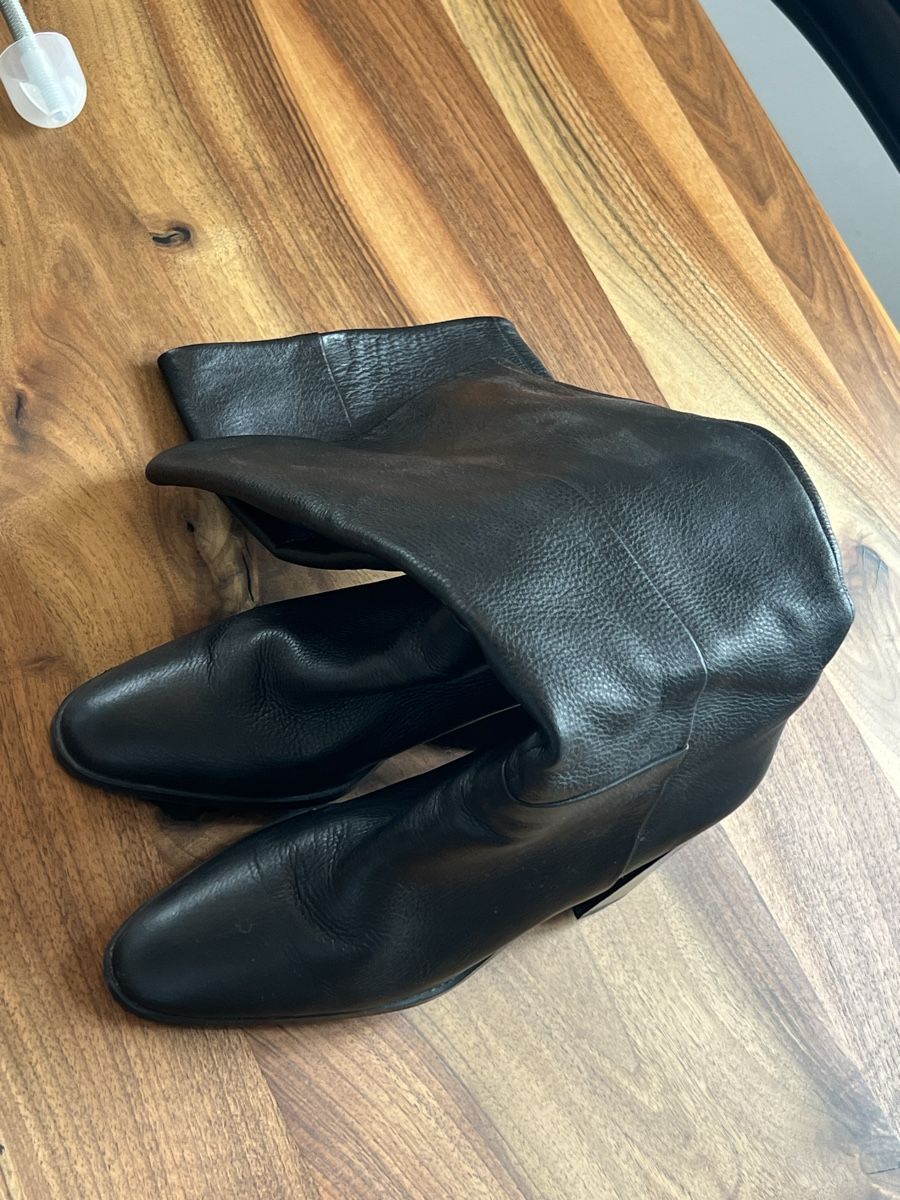 Damenschuhe: Lederstiefel mit Blockabsatz und breitem Schaft – Gebraucht aus Bern von globetrotter1988 1