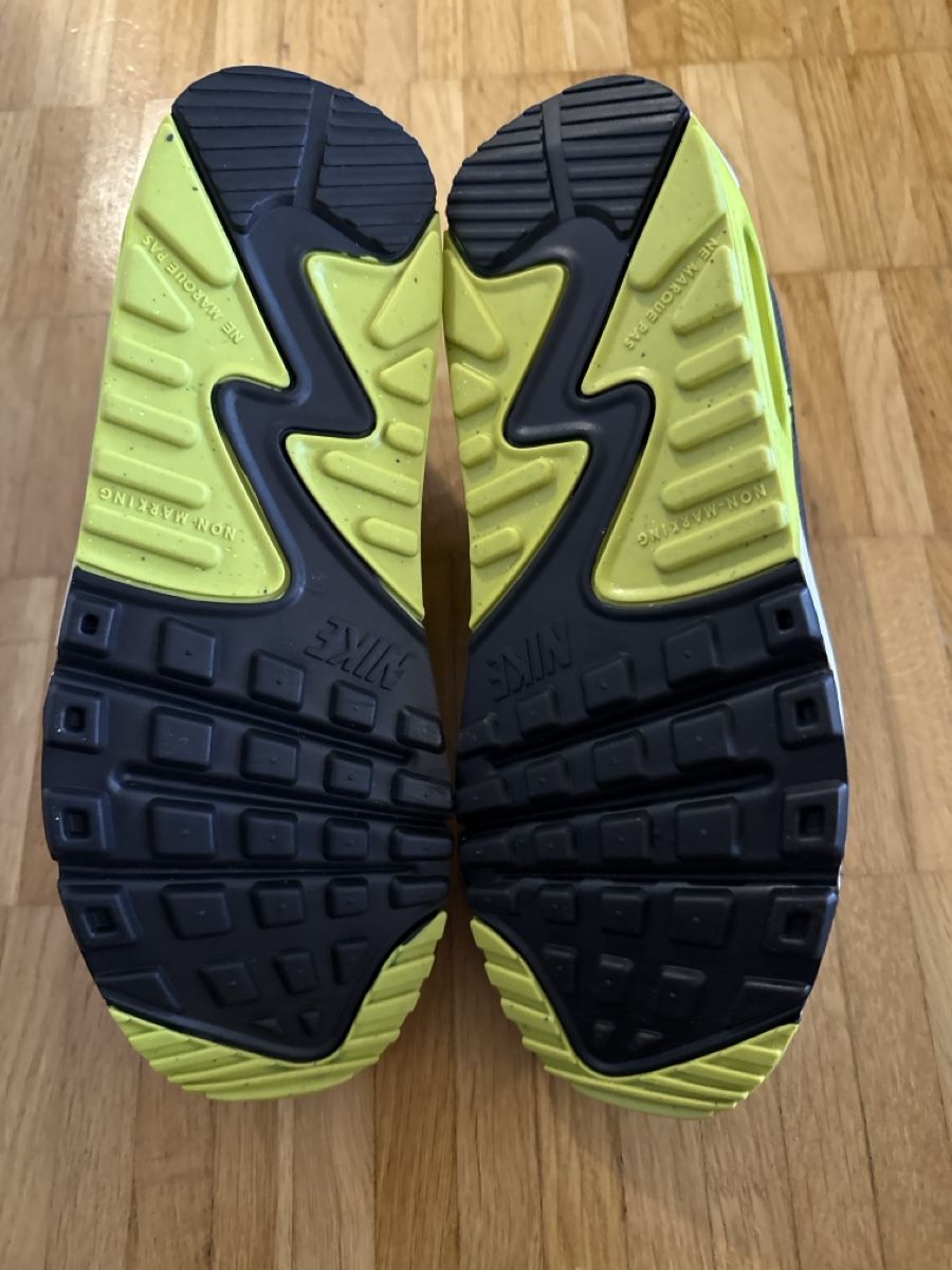 Nike Scarpe per ragazze: Nike Air Max 90 neu original  – Nuovo (secondo la descrizione) da Sisseln AG venduto da Gommibaerli87 3