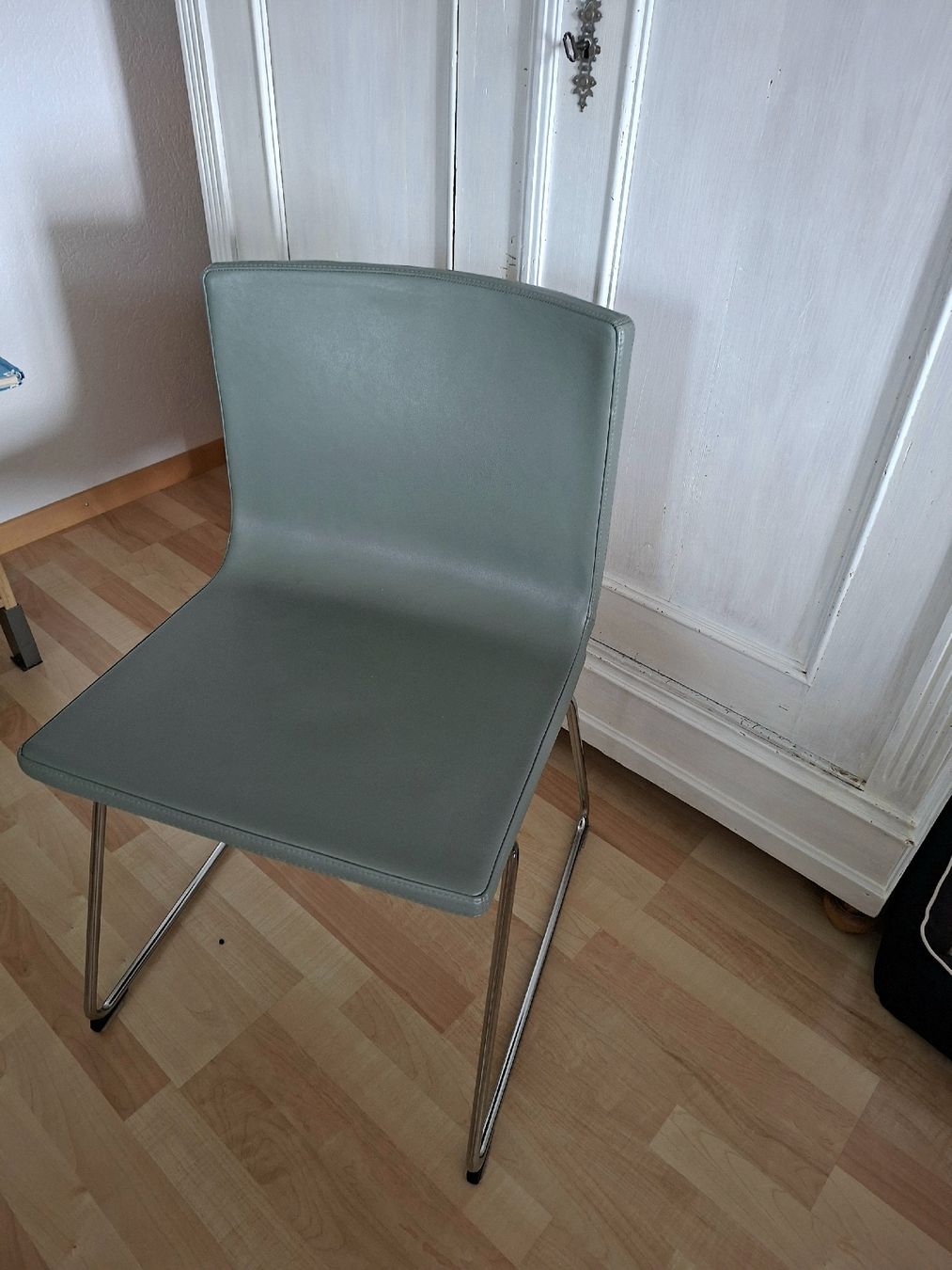 Ikea Chaises: Ikea Leder Bernhardstühle – D'occasion à Schindellegi par clockhouse 2