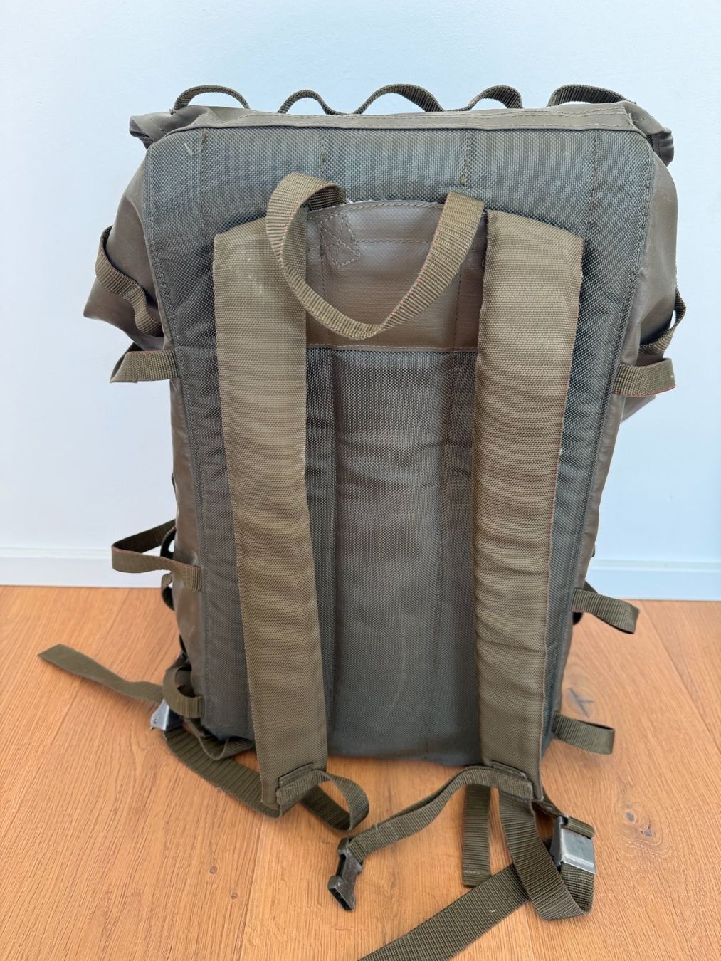 Schweizer Armee Zaini: Militärrucksack – Usato da Gebenstorf venduto da matthi77 2