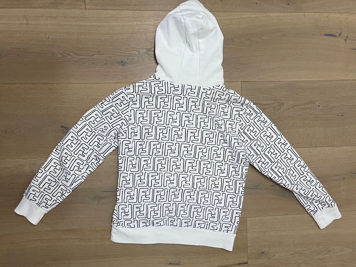 Pullover & Sweatshirts: Fendi x Joshua Vides FF Hoodie (Gr.M) – Gebraucht aus Gränichen von Andi33 1