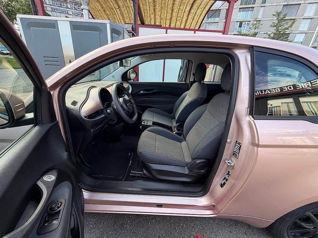Fiat Autos: Fiat 500 électrique icon – Gebraucht aus Fribourg von lol_jc6z 3