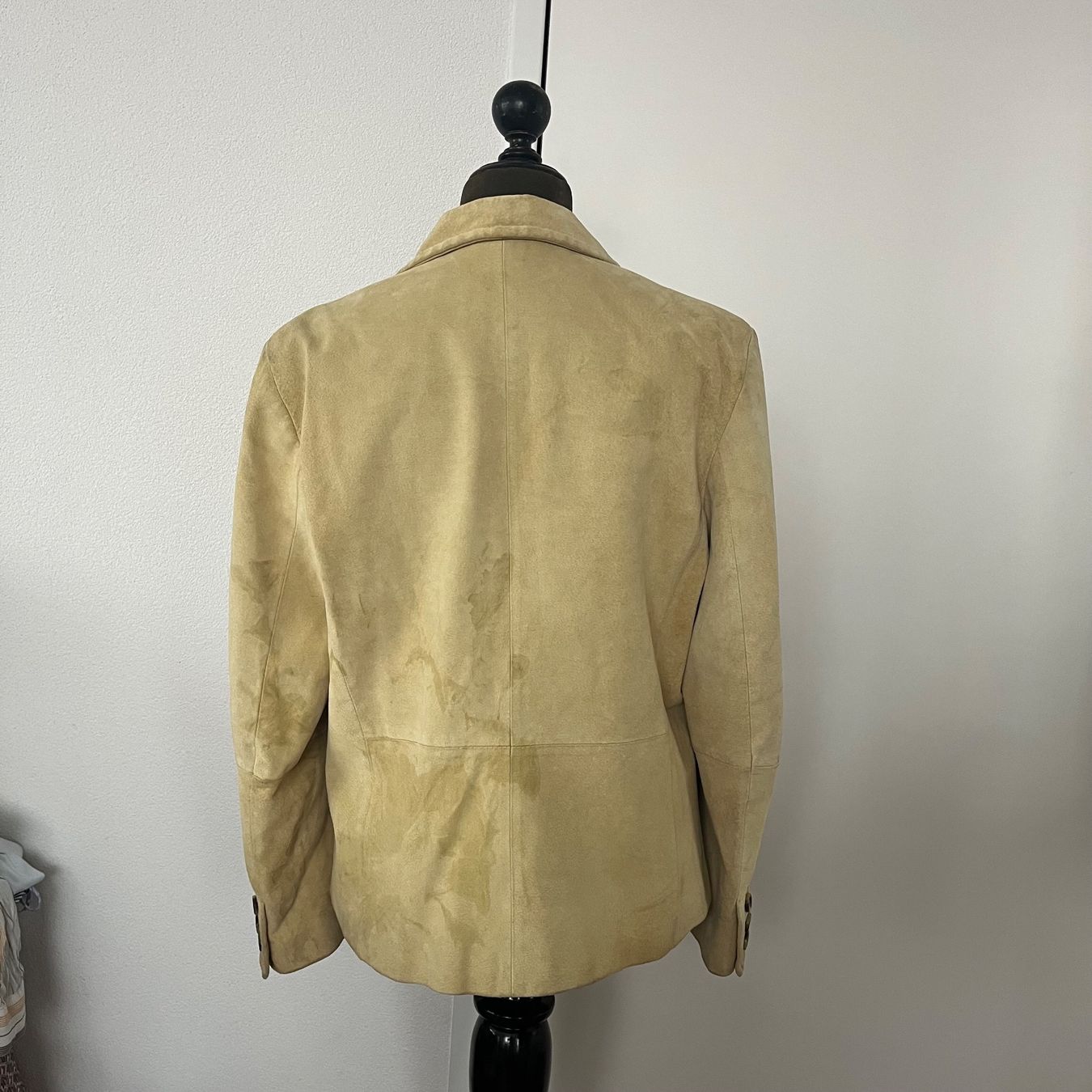 Max Mara Jacken: Max Mara Wildleder Blazer – Gebraucht aus Zug von saskia-chiara 2