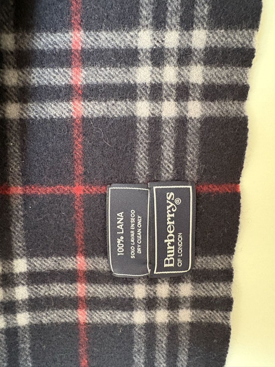 Burberry Foulards, Tücher & Schals: Burberry Schal  – Gebraucht aus Rotkreuz von Vintage_lover1 4