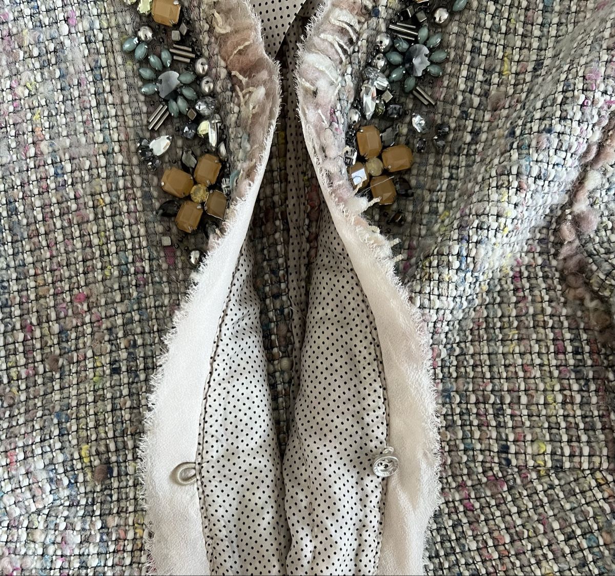 Marc Cain Vestes: MarcCain Tweed Jacke, Grösse N3 – D'occasion à Uster par Family_Boutique 4