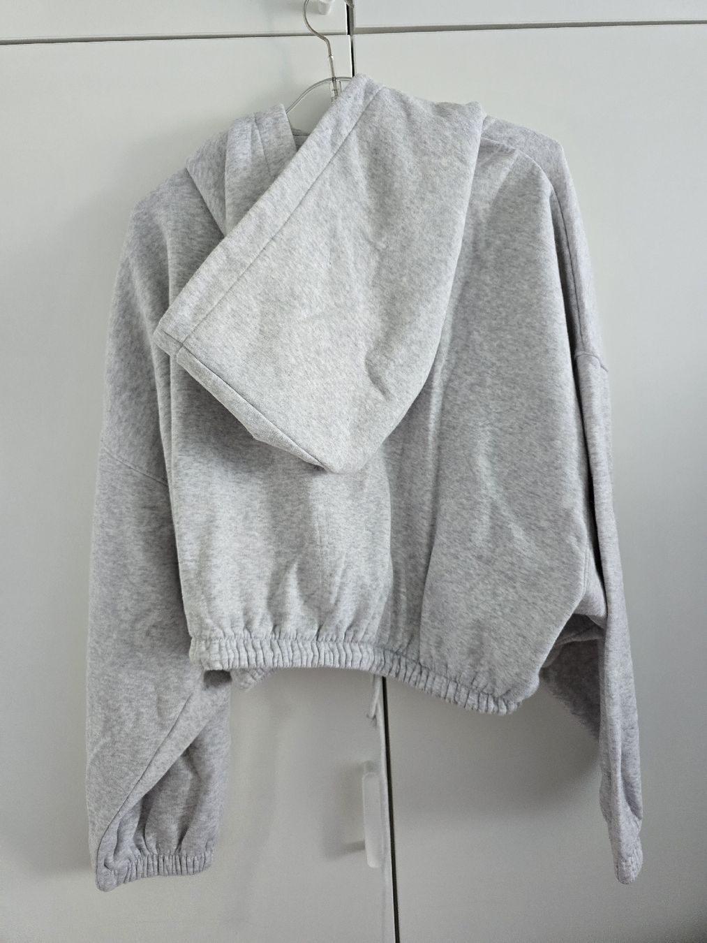 H&M Jacken: H&M cropped Sweatjacke - Grösse XL – Gebraucht aus Rickenbach b. Wil von Kth_v8 3