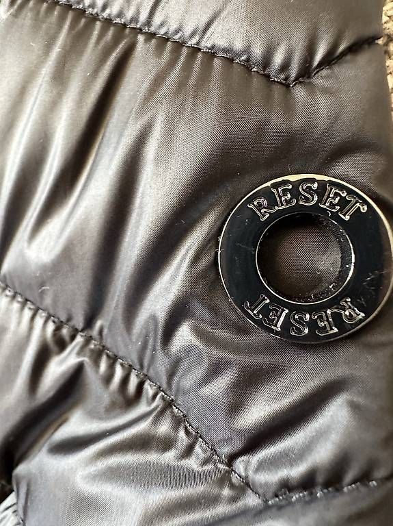 Giacche: Steppjacke Reset Gr.38 wie neu – Usato da Stäfa venduto da DearDarling 2