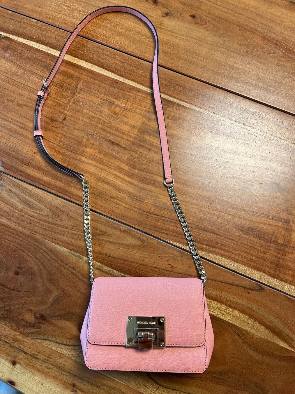 Michael Kors Borse da donna: MICHAEL KORS Tasche pink – Nuovo (secondo la descrizione) da Bassersdorf venduto da m.vontobel