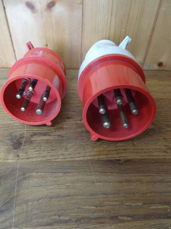 Stecker: Gebrauchte Stecker – Gebraucht aus Lungern von madachsa 1