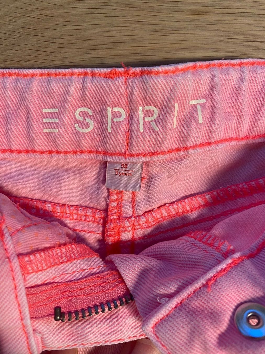 Esprit Hosen: Esprit Capri Hose – Gebraucht aus Luzern von nad_nf8f 1