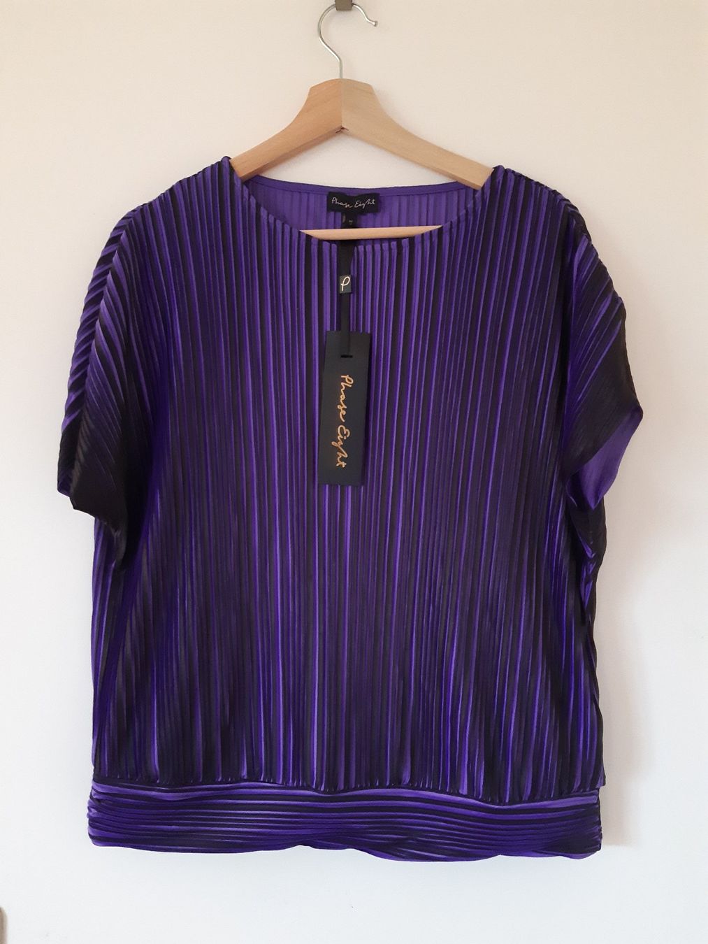 T-Shirts: Top Phase Eight neuf – Neu und originalverpackt aus Chêne-Bourg von Gabrisca