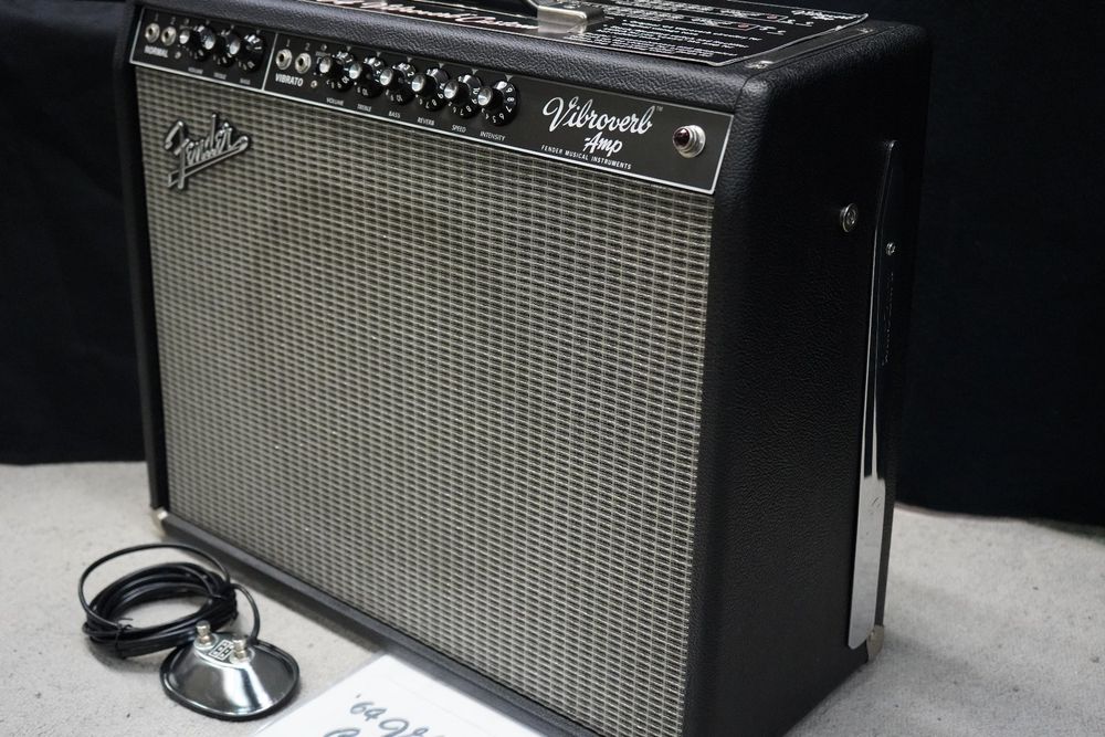 Fender vibroverb deals reissue 64