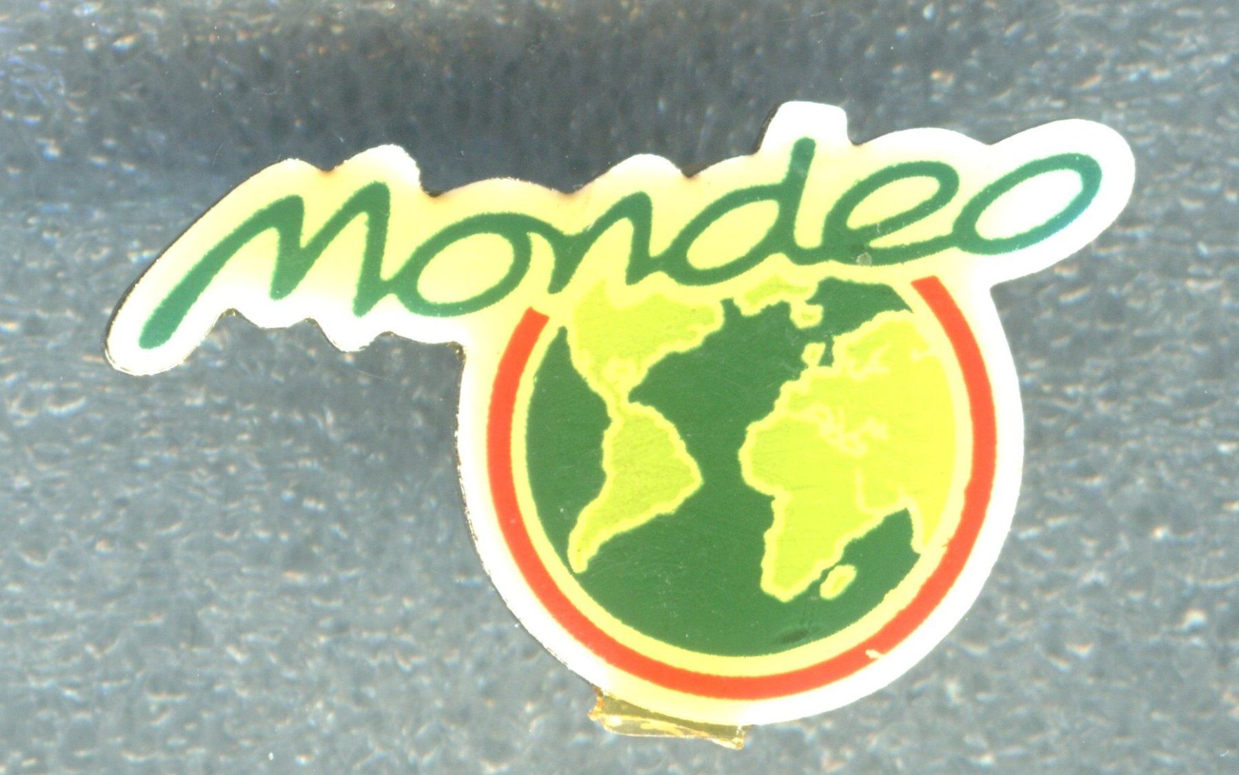 Plaquettes & Badges: Ford  Mondeo – D'occasion à Winterthur par Sammleroase
