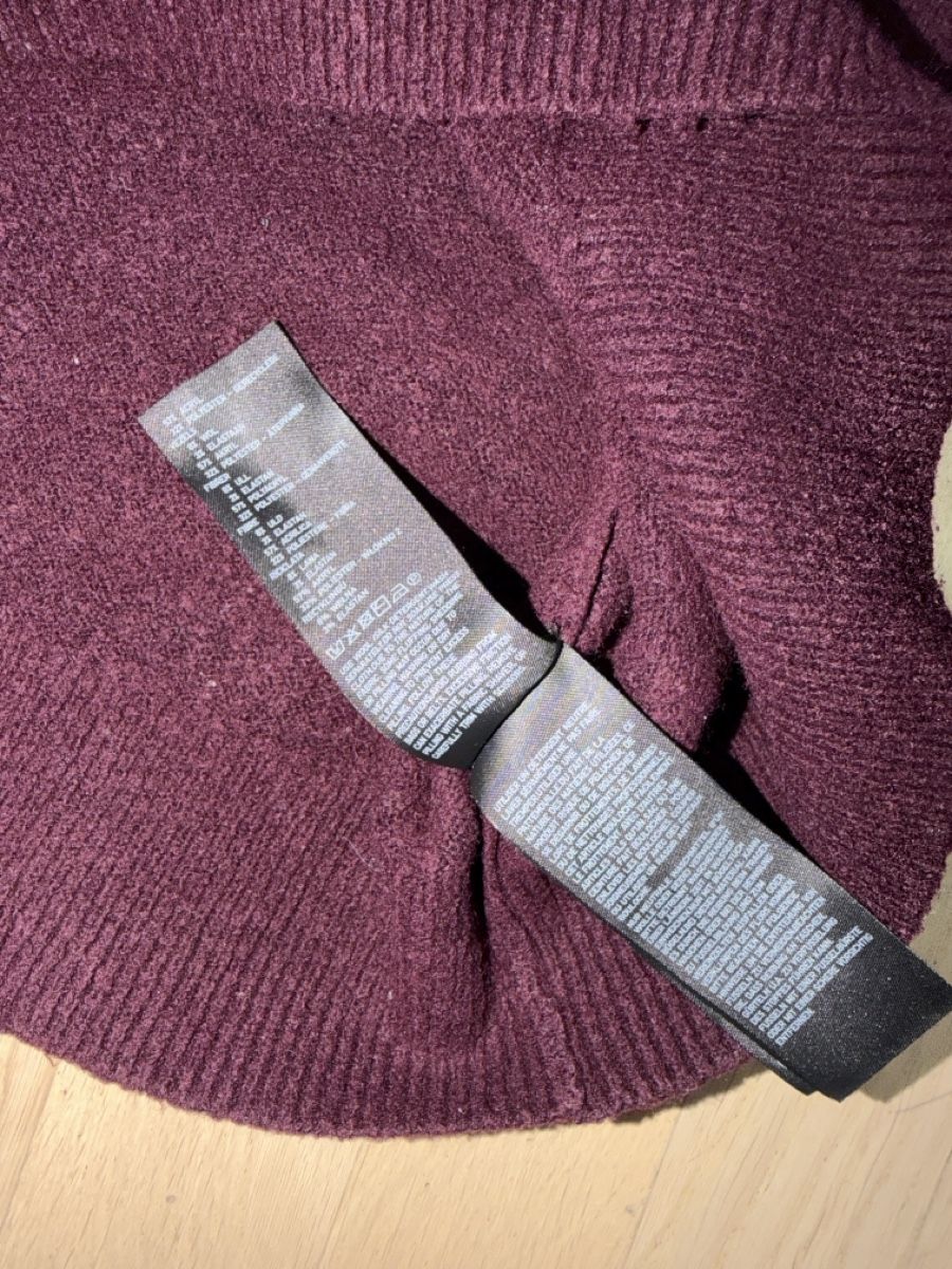 Uniqlo Maglioni & Felpe: Uniqlo Pullover bordeaux, Grösse L – Usato da Effretikon venduto da MaisonNade 3