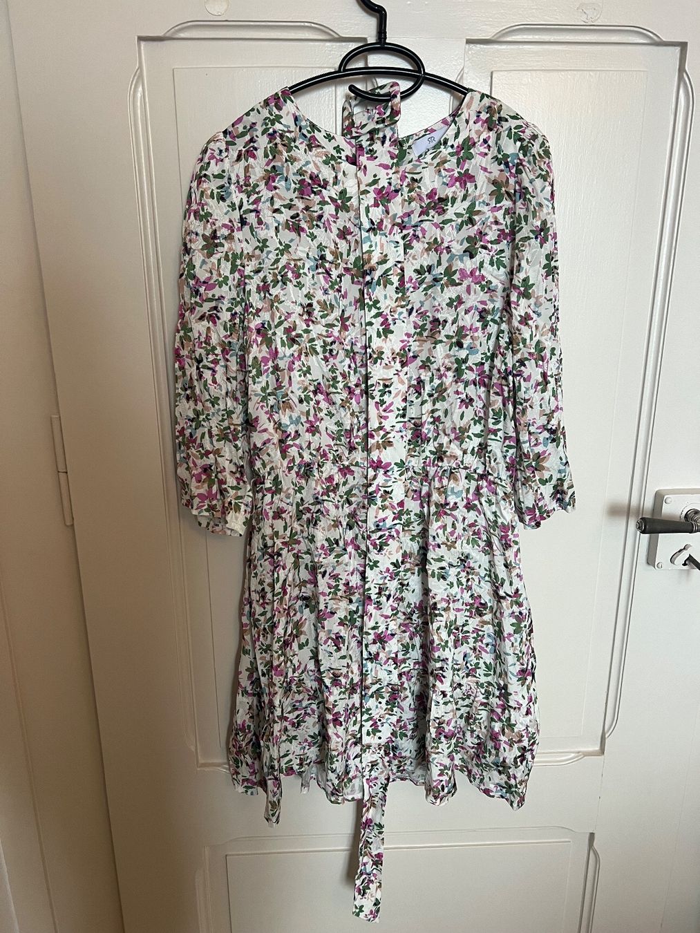 La Redoute Robes: Robe à fleurs La Redoute 40 – Neuf (Voir description) à Neuchâtel par Thesebootsaremadeforwalking 3