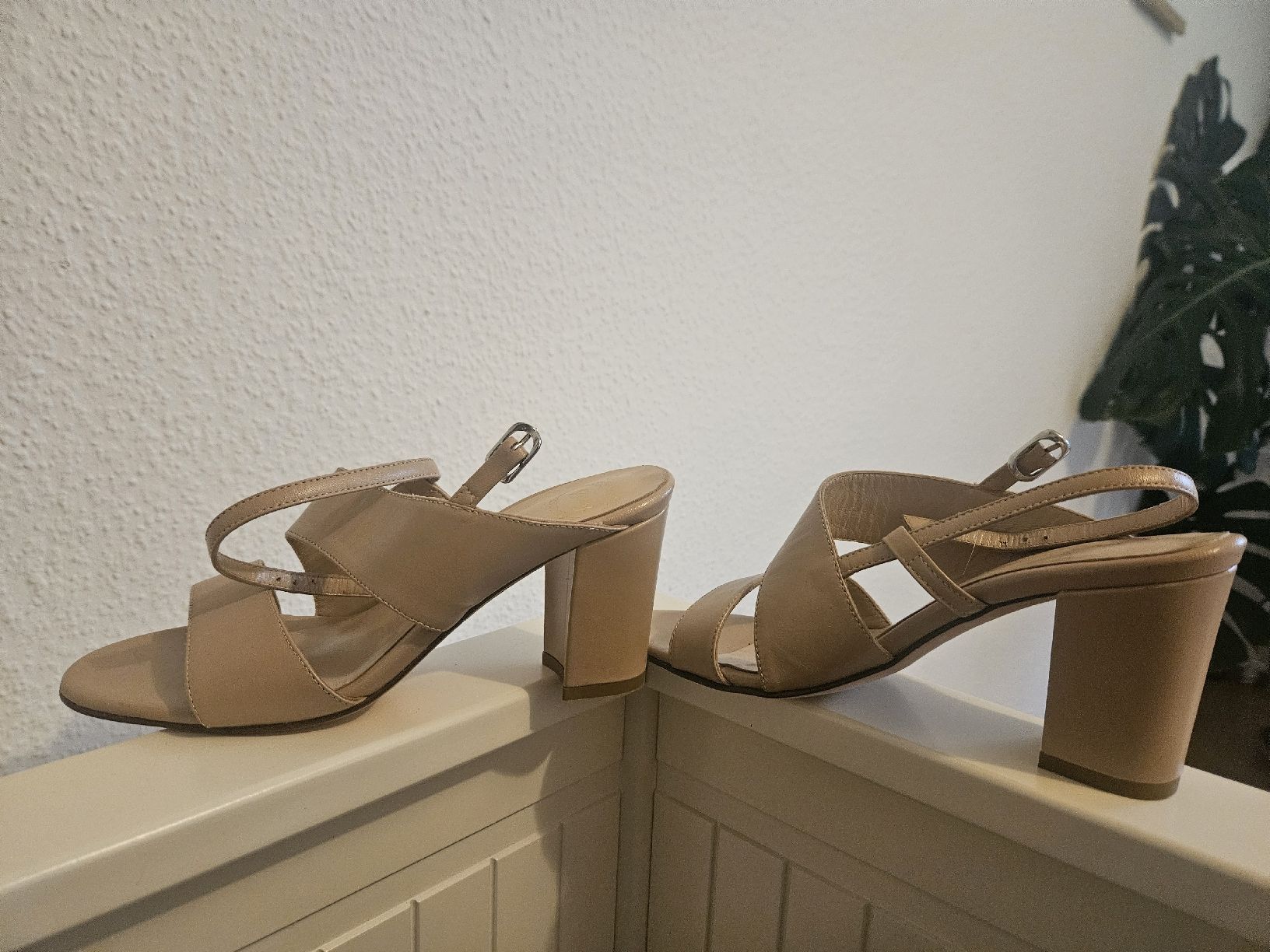 Scarpe da donna: Hellbeige Highheels Gr. 37 der Marke Day – Nuovo (secondo la descrizione) da Zürich venduto da SarinaE