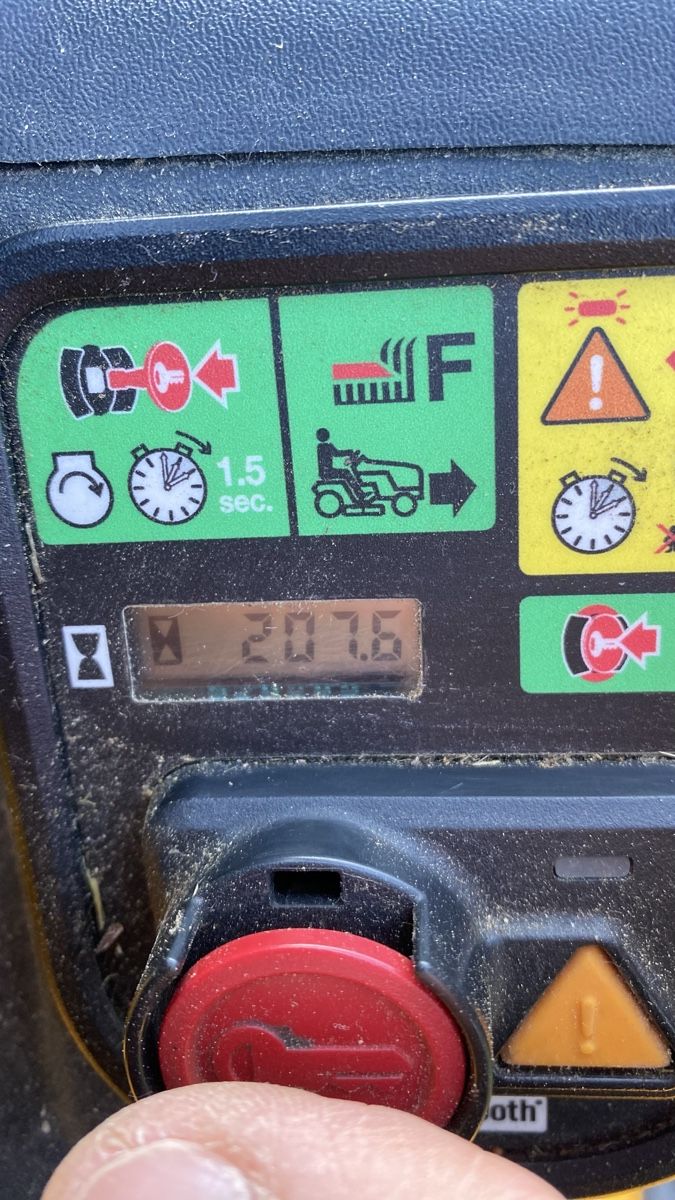 Rasenmäher: Cub Cadet XT 2. Jg 12/2017 – Gebraucht aus volketswil von  5