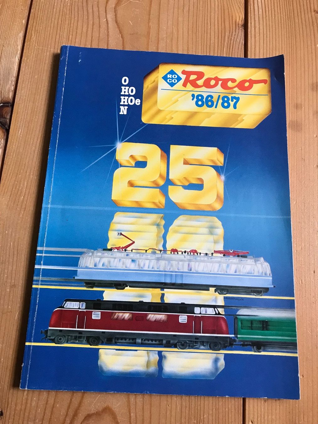 Roco Modelleisenbahnen: roco katalog 86/87 – Gebraucht aus Liestal von ozo2005