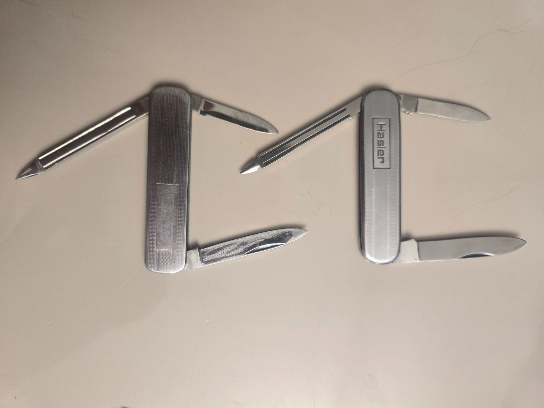 Coltelli tascabile: Zwei Kleine Taschenmesser – Usato da St gallen venduto da bb_12 3