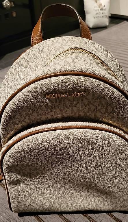 Sacs à dos: Michael Kors Back Pack – D'occasion à Wangen SZ par daslohntsich 4