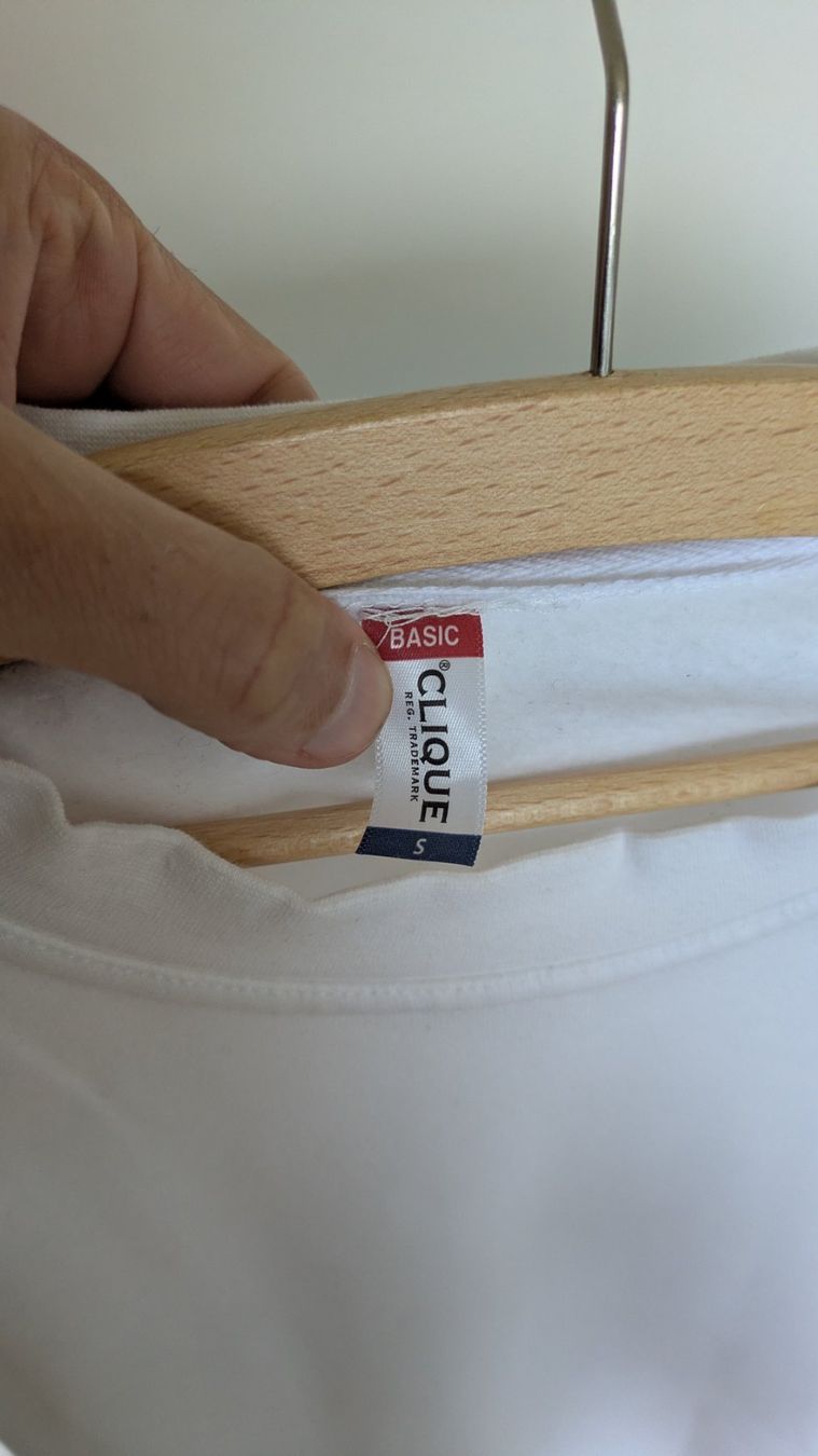 Pullover & Sweatshirts: Clique Basic Sweatshirt Weiss Grösse S Neuwertig – Neu (gemäss Beschreibung) aus Sachseln von falkster 1