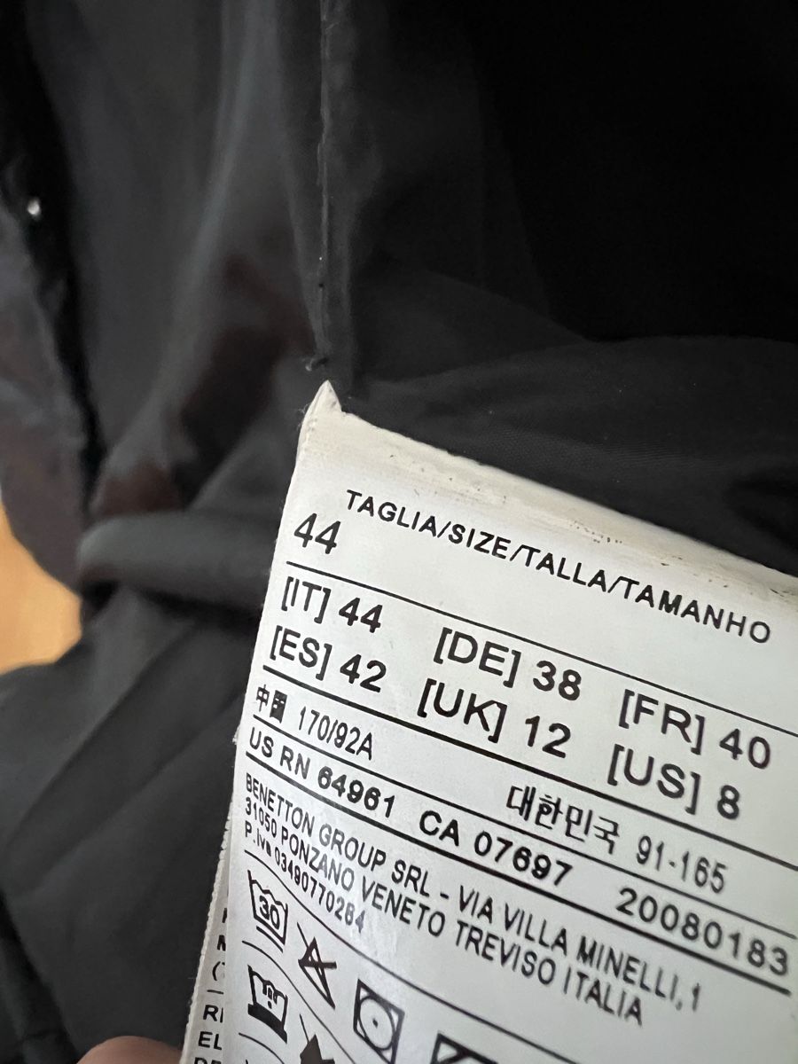 Benetton Cappotti: Benetton Padded Down Winter black Coat – Usato da Bern venduto da EmptySpaceS 3