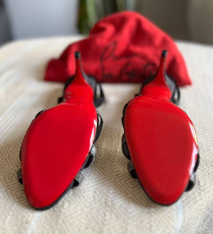 Scarpe da donna: Sandalen mit Strass-Schleife – Usato da Zürich venduto da Fashionchick