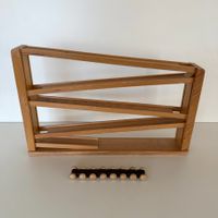 Klassische Kugelbahn Holzbahn mit Auto
