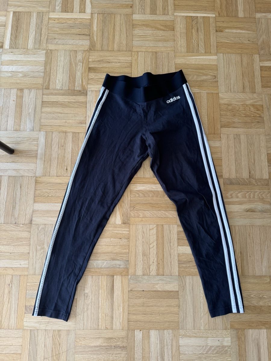 Leggings: Adidas Leggings  – Gebraucht aus Bettlach von valishop
